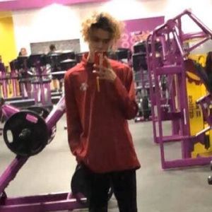 Meet your Posher, Mael